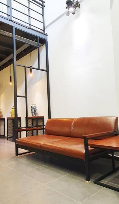 New! Jonker Street Loft 3br 10pax *